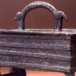 Lughenia - Oschiri. Cofanetto bronzeo nuragico di età orientalizzante