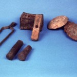 loc. varie. Strumenti da fonditore di tipo cipriota.